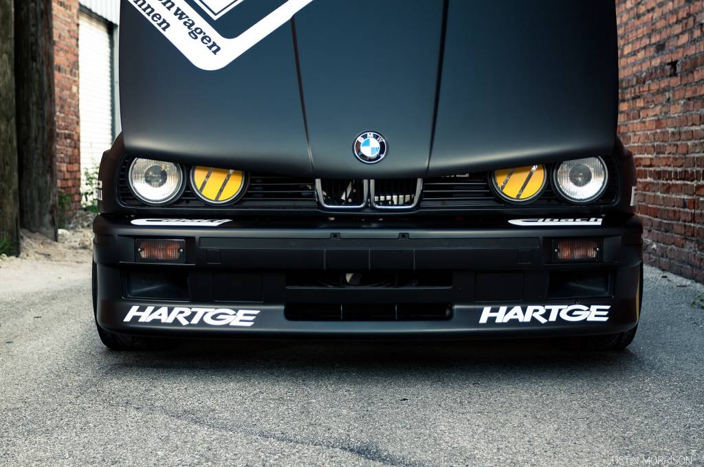 Матовый черный BMW E30 M3 DTM Replica от PSI